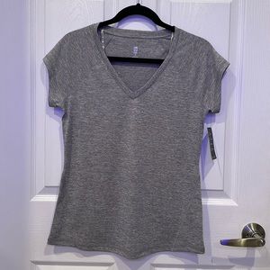 NWT Ideology Size Small Athletic Wear Shirt Size Small Heathered Gray